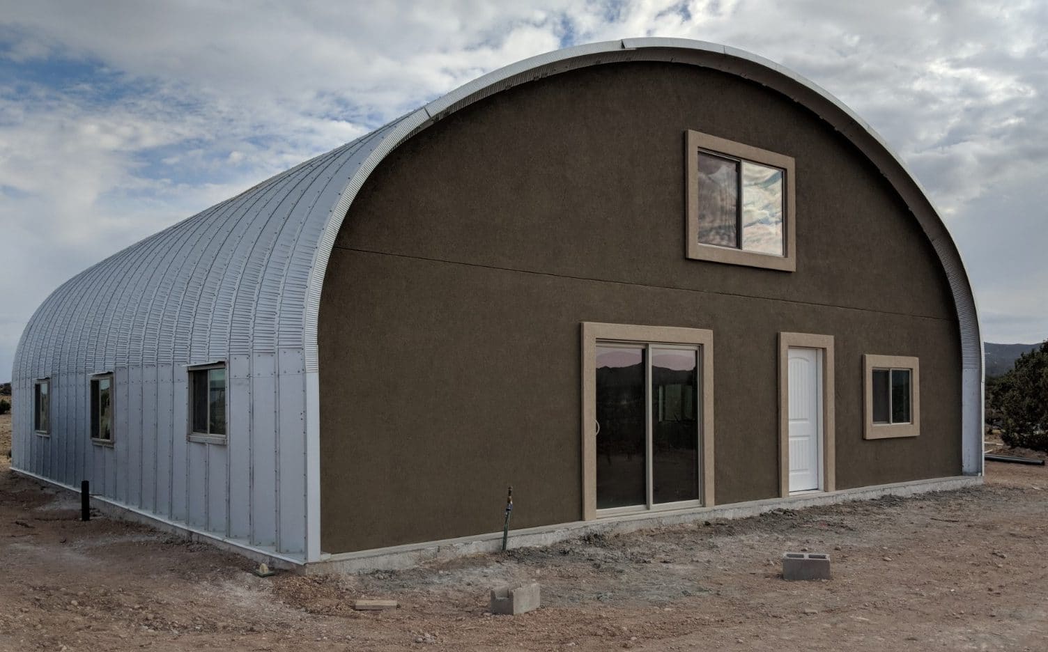 S-Model home with custom end wall